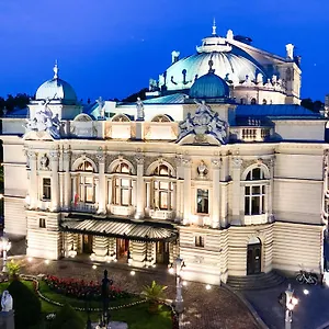 H12**** Hotel Cracovie